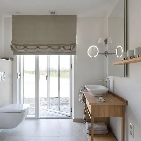 Reetdorf Geltinger Birk Atelierhaus Erlenstamm * Nieby (Nieby, Schleswig-Flensburg)